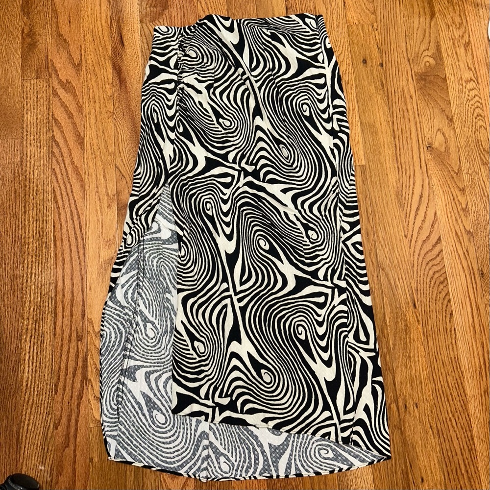 Urban Midi Skirt